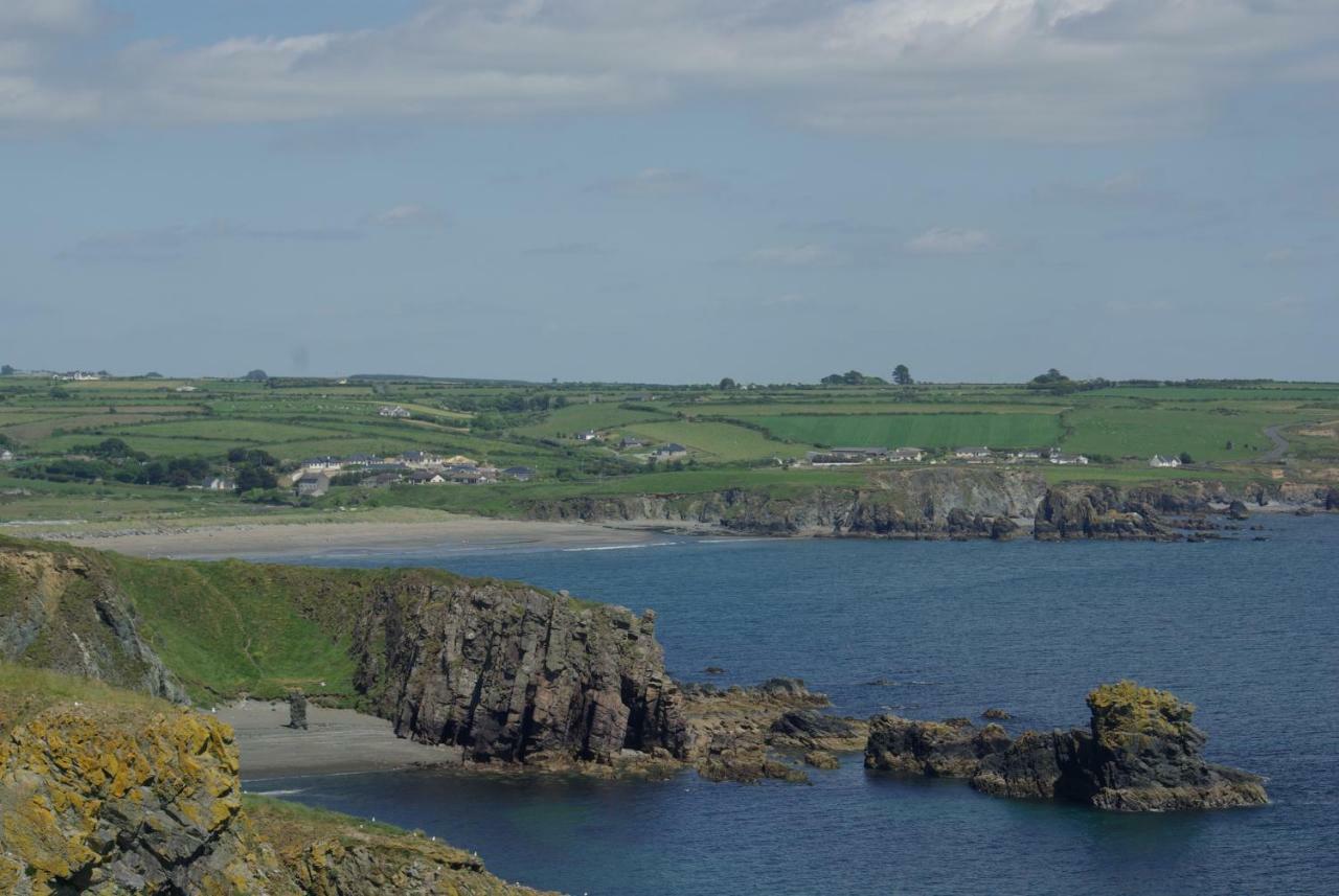 Copper Coast B&B Bunmahon ภายนอก รูปภาพ